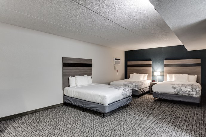 Imagen de la habitación del Hotel Days Inn and Suites by Wyndham Spokane. Foto 10