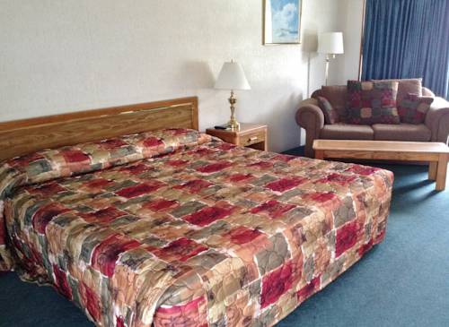 Imagen general del Hotel Days Inn and Suites by Wyndham St. Ignace Lakefront. Foto 1