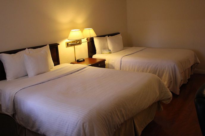 Imagen de la habitación del Hotel Days Inn and Suites by Wyndham Sunnyvale. Foto 2