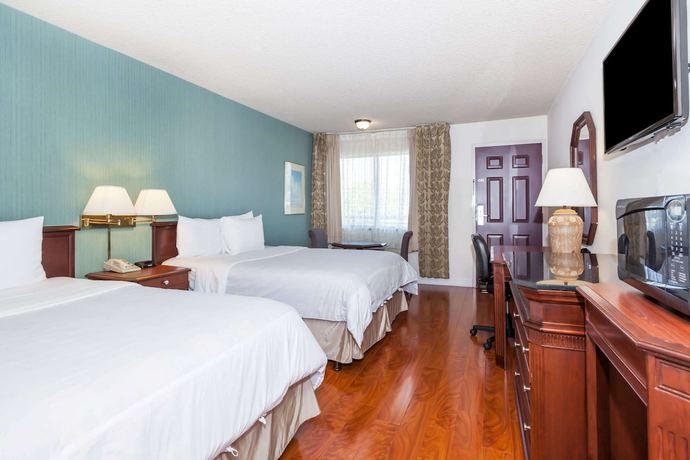 Imagen de la habitación del Hotel Days Inn and Suites by Wyndham Sunnyvale. Foto 9