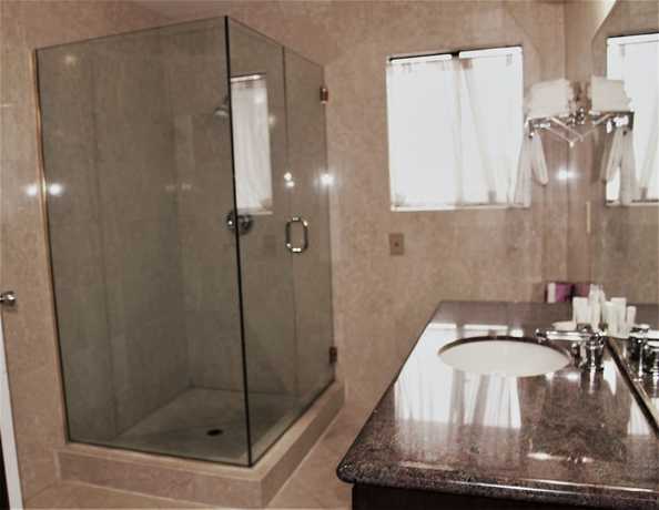 Imagen de la habitación del Hotel Days Inn and Suites by Wyndham Sunnyvale. Foto 10