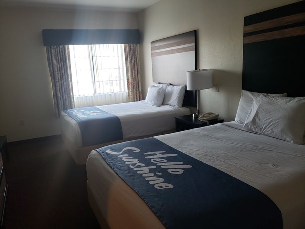 Imagen de la habitación del Hotel Days Inn and Suites by Wyndham Tucson/Marana. Foto 3