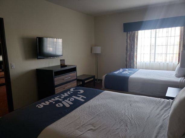 Imagen de la habitación del Hotel Days Inn and Suites by Wyndham Tucson/Marana. Foto 16