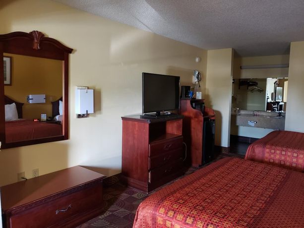 Imagen de la habitación del Hotel Days Inn and Suites by Wyndham Tuscaloosa - Univ. of Alabama. Foto 5