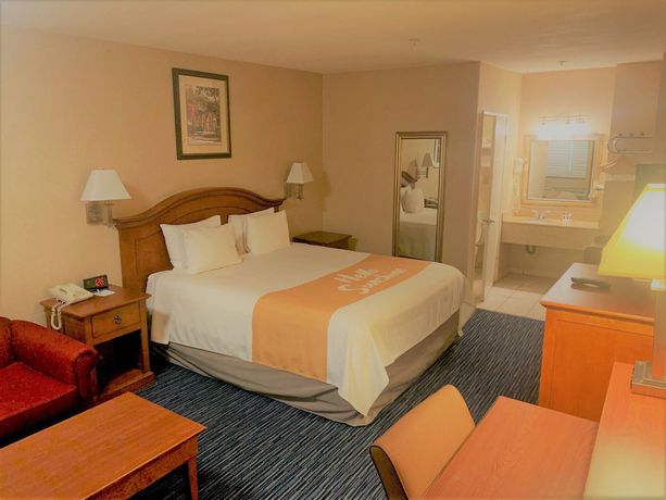 Imagen de la habitación del Hotel Days Inn by Wyndham Alhambra CA. Foto 4