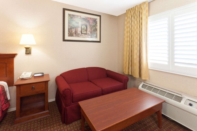 Imagen de la habitación del Hotel Days Inn by Wyndham Alhambra CA. Foto 8