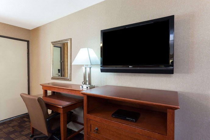 Imagen de la habitación del Hotel Days Inn by Wyndham Alhambra CA. Foto 11
