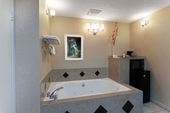 Imagen de la habitación del Hotel Days Inn by Wyndham Alhambra CA. Foto 13