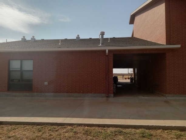 Imagen de los exteriores del Hotel Days Inn by Wyndham Alva. Foto 13