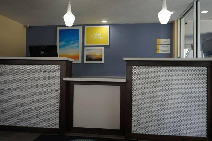 Imagen de los interiores del Hotel Days Inn by Wyndham Apopka/Orlando. Foto 19