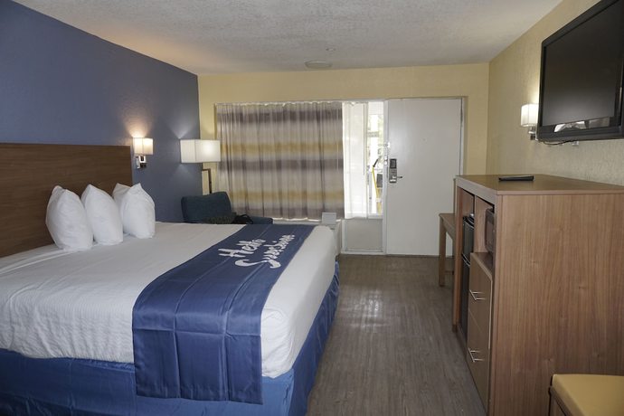 Imagen de la habitación del Hotel Days Inn by Wyndham Apopka/Orlando. Foto 5