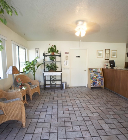 Imagen de los interiores del Hotel Days Inn by Wyndham Arroyo Grande Pismo Beach. Foto 18