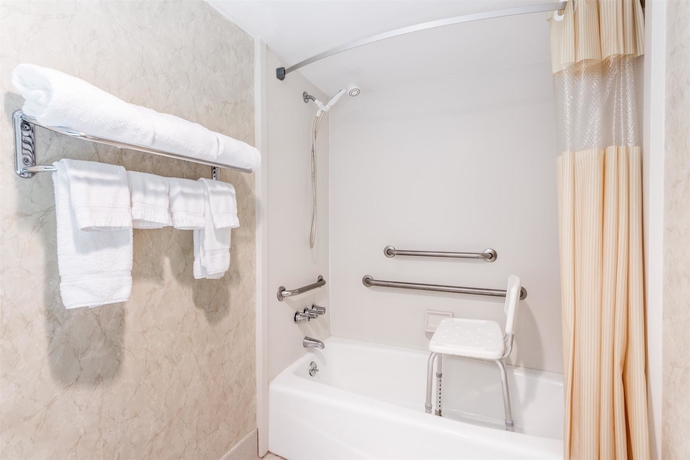Imagen de la habitación del Hotel Days Inn by Wyndham Athens. Foto 8