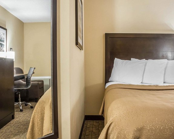 Imagen de la habitación del Hotel Days Inn by Wyndham Barrie. Foto 6