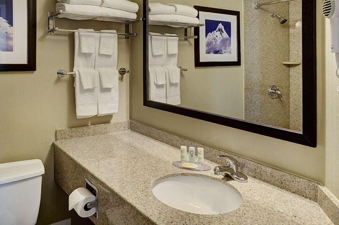 Imagen de la habitación del Hotel Days Inn by Wyndham Barrie. Foto 9