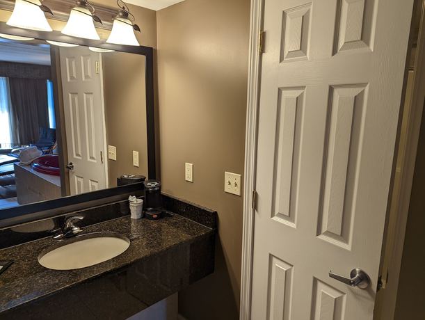 Imagen de la habitación del Hotel Days Inn by Wyndham Birch Run. Foto 12