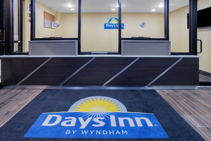 Imagen de los interiores del Hotel Days Inn by Wyndham Bronx NYC. Foto 13