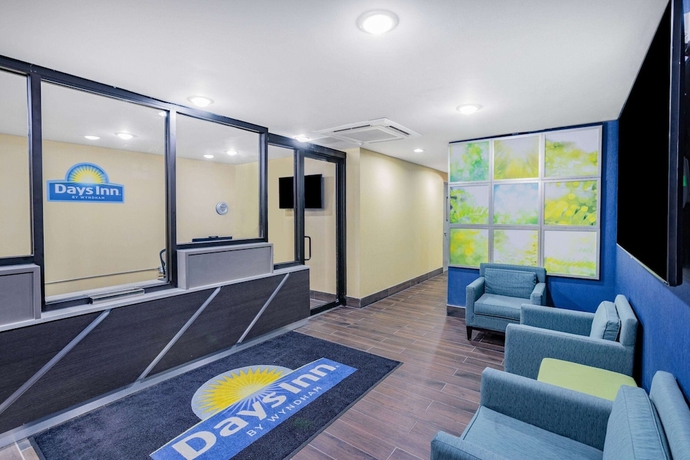 Imagen de los interiores del Hotel Days Inn by Wyndham Bronx NYC. Foto 15