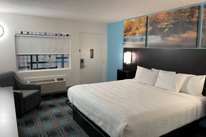Imagen de la habitación del Hotel Days Inn by Wyndham Calhoun GA I-75 and US-41. Foto 11