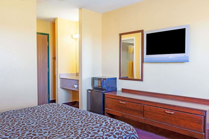 Imagen de la habitación del Hotel Days Inn by Wyndham Canastota/Verona. Foto 10