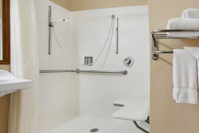 Imagen de la habitación del Hotel Days Inn by Wyndham Carlsbad, Carlsbad. Foto 9