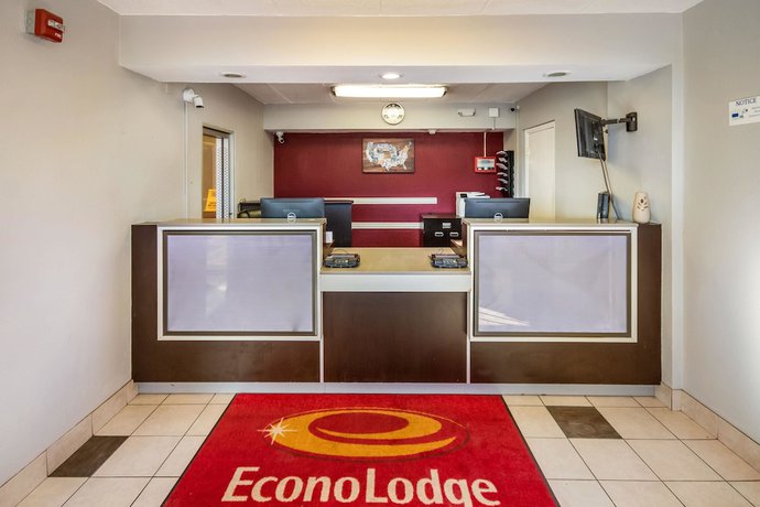 Imagen de los interiores del Hotel Days Inn by Wyndham Charleston WV. Foto 19
