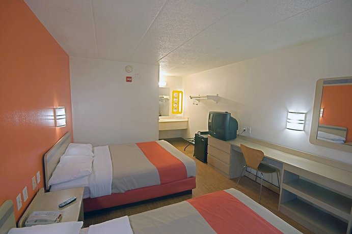 Imagen de la habitación del Hotel Days Inn by Wyndham Charleston WV. Foto 9