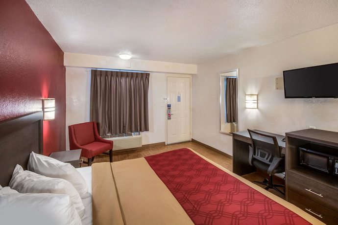 Imagen de la habitación del Hotel Days Inn by Wyndham Charleston WV. Foto 10