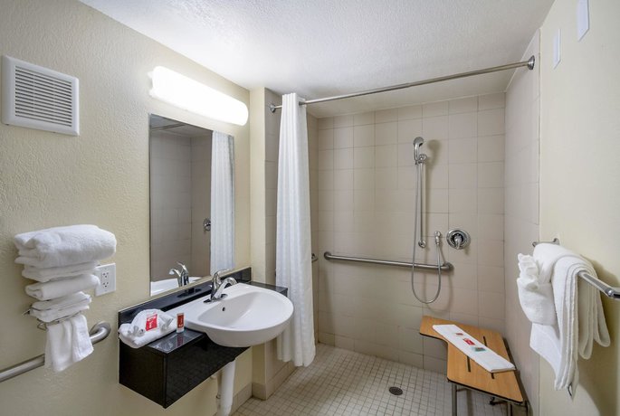 Imagen de la habitación del Hotel Days Inn by Wyndham Charleston WV. Foto 12