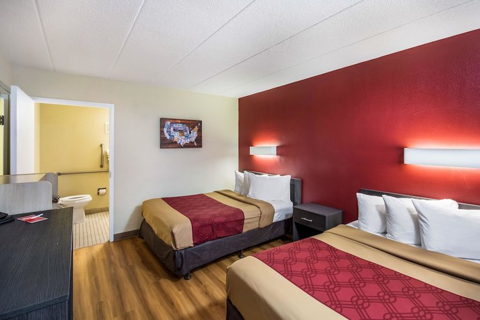 Imagen de la habitación del Hotel Days Inn by Wyndham Charleston WV. Foto 14