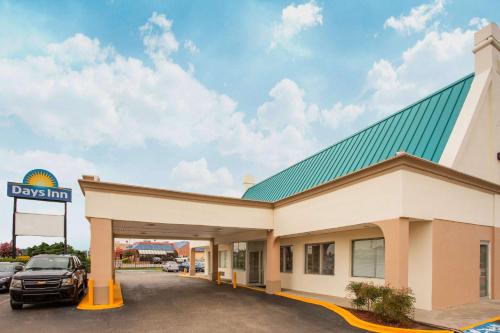 Imagen general del Hotel Days Inn by Wyndham Chester, Chester. Foto 3