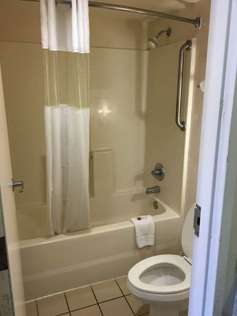 Imagen de la habitación del Hotel Days Inn by Wyndham Chiefland. Foto 3