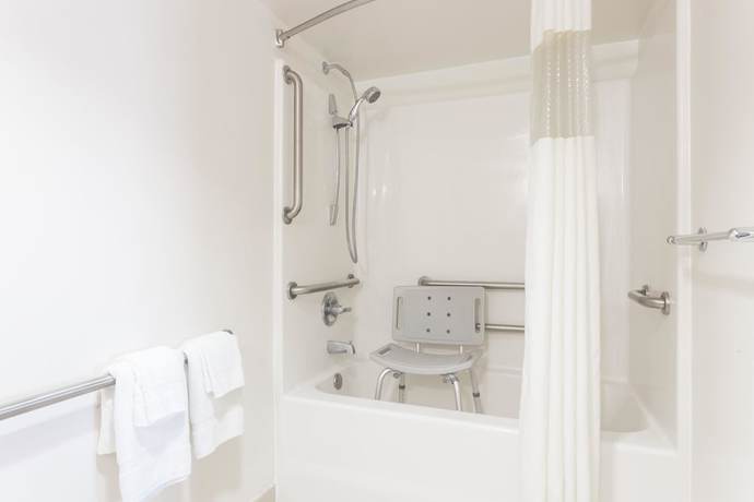 Imagen de la habitación del Hotel Days Inn by Wyndham Chiefland. Foto 8