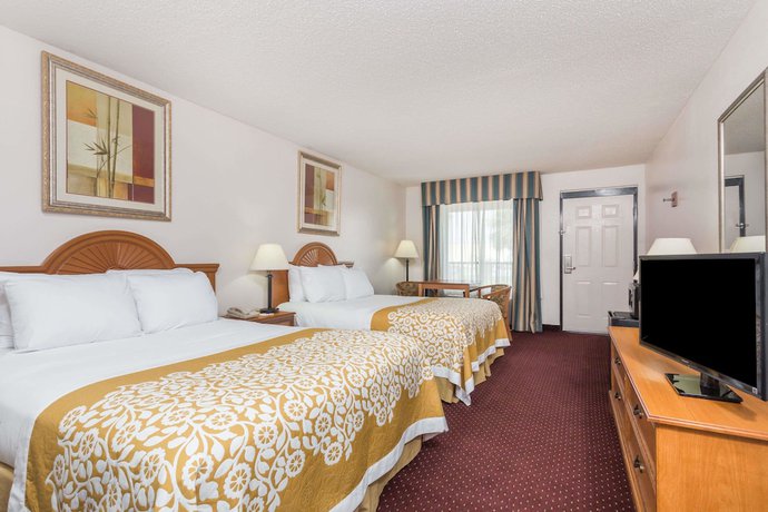 Imagen de la habitación del Hotel Days Inn by Wyndham Chiefland. Foto 11