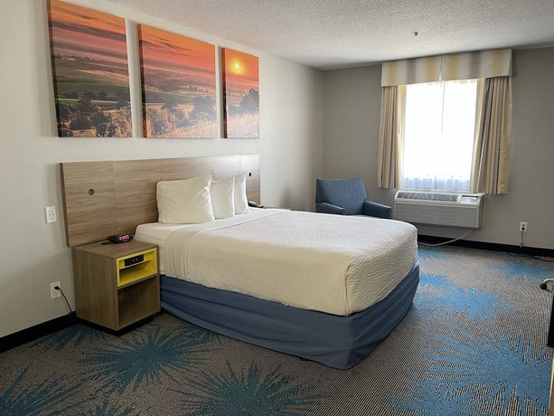 Imagen de la habitación del Hotel Days Inn by Wyndham Colby. Foto 11