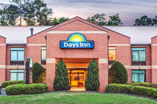 Imagen general del Hotel Days Inn by Wyndham College Park/Atlanta /Airport South. Foto 1