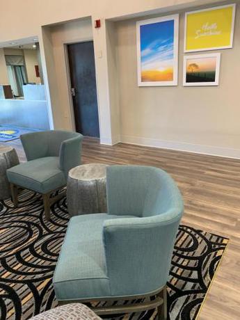 Imagen de los interiores del Hotel Days Inn by Wyndham College Park/Atlanta /Airport South. Foto 9