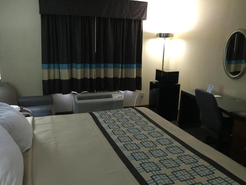 Imagen de la habitación del Hotel Days Inn by Wyndham College Park/Atlanta /Airport South. Foto 4