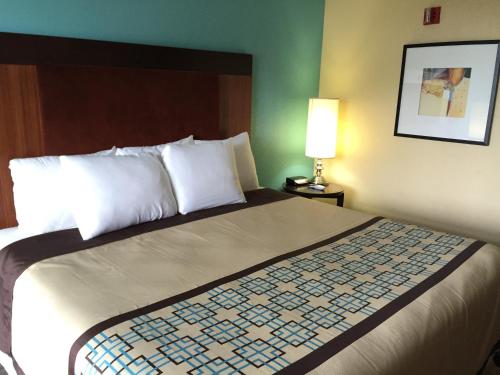 Imagen de la habitación del Hotel Days Inn by Wyndham College Park/Atlanta /Airport South. Foto 5