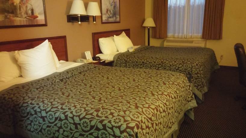 Imagen de la habitación del Hotel Days Inn by Wyndham Collinsville/St. Louis. Foto 8