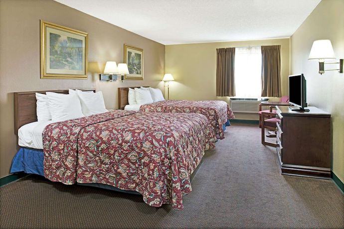 Imagen de la habitación del Hotel Days Inn by Wyndham Collinsville/St. Louis. Foto 9