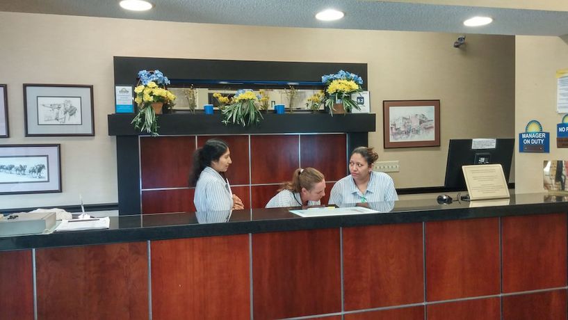 Imagen de los interiores del Hotel Days Inn by Wyndham Collinsville/St. Louis. Foto 16