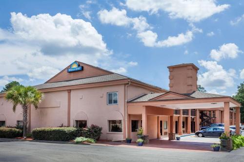 Imagen general del Hotel Days Inn by Wyndham Columbia. Foto 1