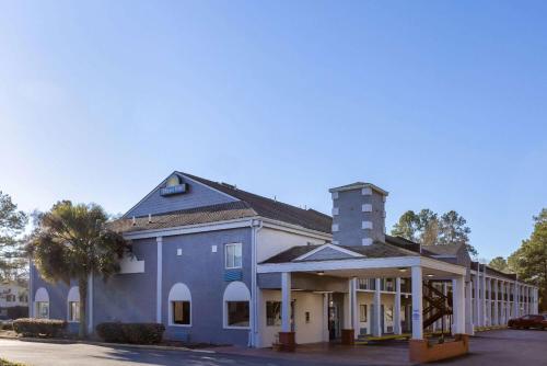 Imagen general del Hotel Days Inn by Wyndham Columbia. Foto 2
