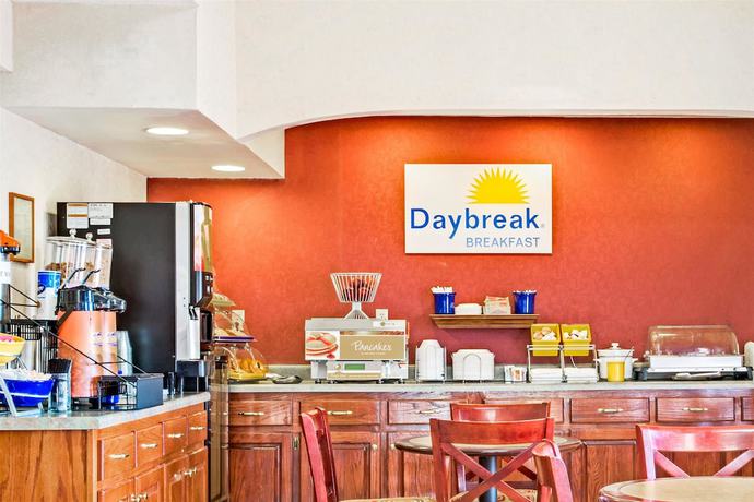 Imagen del bar/restaurante del Hotel Days Inn by Wyndham Covington, Covington. Foto 3