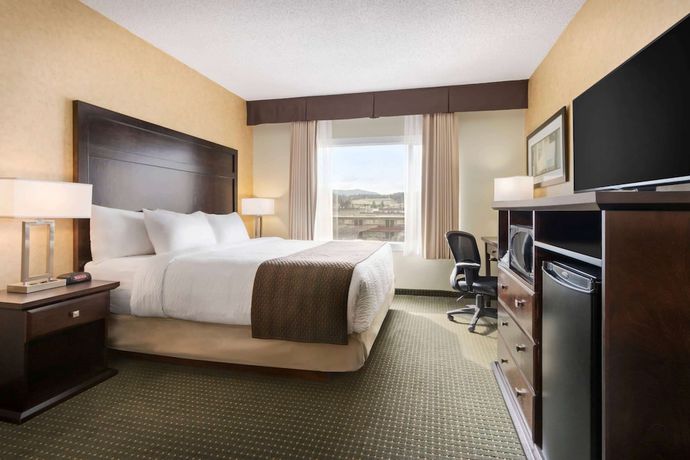 Imagen de la habitación del Hotel Days Inn by Wyndham Cranbrook Conference Centre. Foto 8