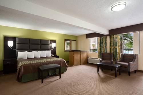 Imagen de la habitación del Hotel Days Inn by Wyndham Dallas Irving. Foto 3