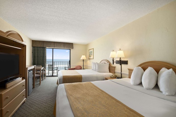 Imagen de la habitación del Hotel Days Inn by Wyndham Daytona Oceanfront. Foto 11