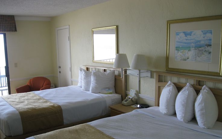 Imagen de la habitación del Hotel Days Inn by Wyndham Daytona Oceanfront. Foto 12