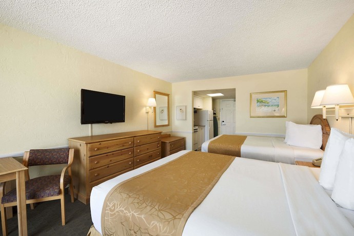 Imagen de la habitación del Hotel Days Inn by Wyndham Daytona Oceanfront. Foto 15